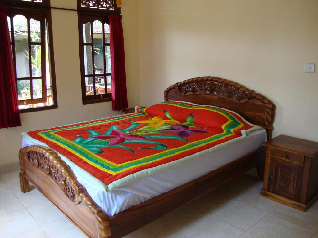 Gusti Home Stay Ubud Exterior photo
