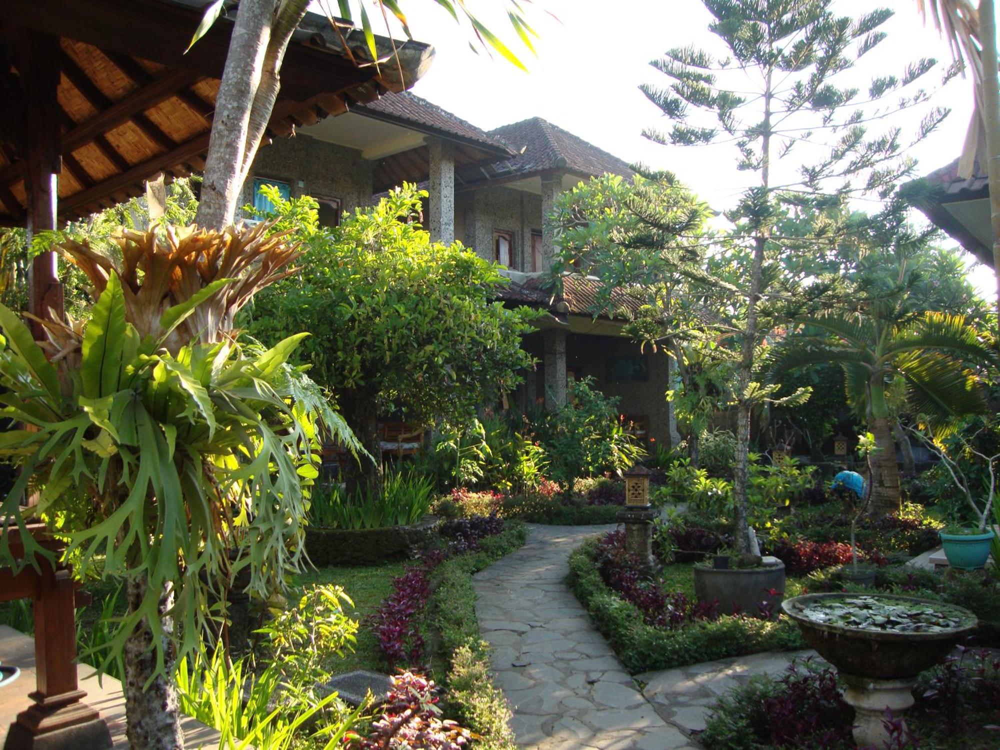 Gusti Home Stay Ubud Room photo